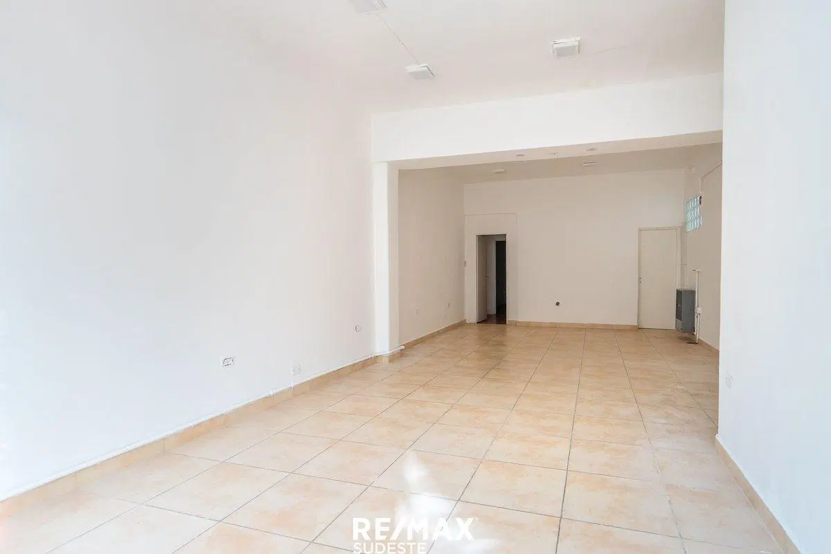 VENTA LOCAL MAS CASA Y COCHERA CENTRO BAHIA BLANCA 4
