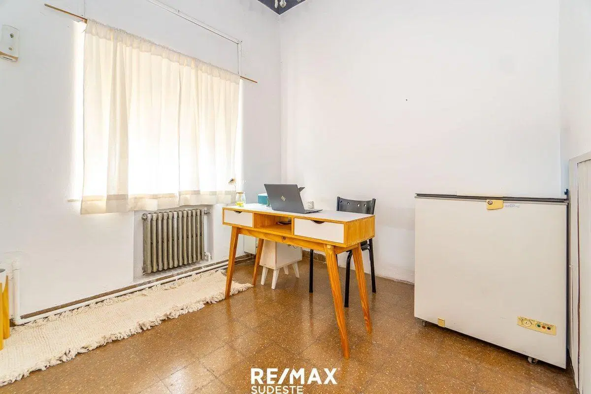 VENTA LOCAL MAS CASA Y COCHERA CENTRO BAHIA BLANCA 3