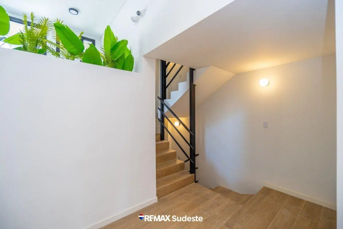 VENTA DEPTO 3 AMB COCHERA CENTRO MONTE HERMOSO 5