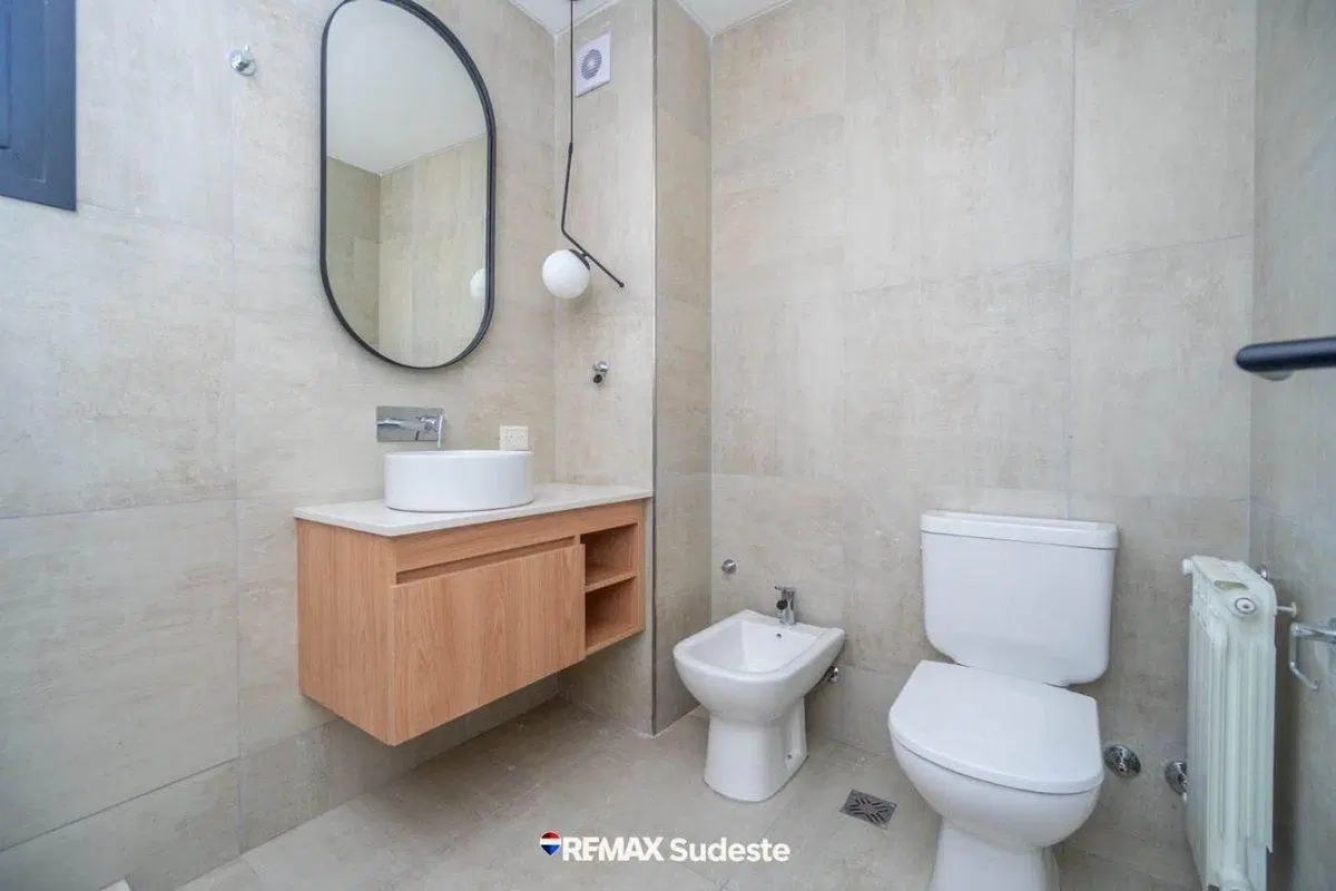 VENTA DEPTO 3 AMB COCHERA CENTRO MONTE HERMOSO 2
