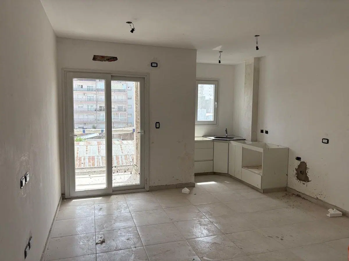 VENTA FUNCIONAL EN CASTELLI 165, A ESTRENAR 2