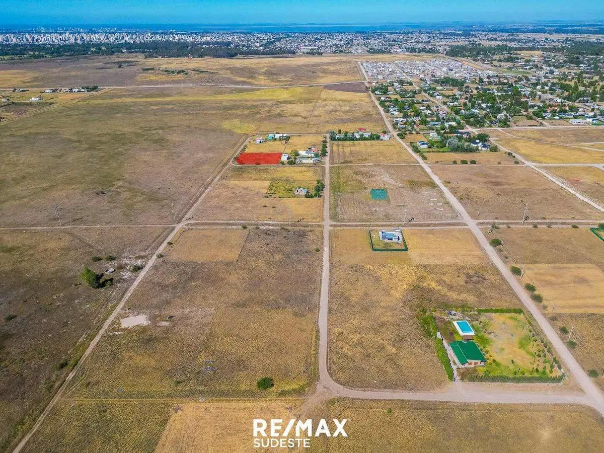 Lote en Altos del Norte (al lado de La Barranca) 2