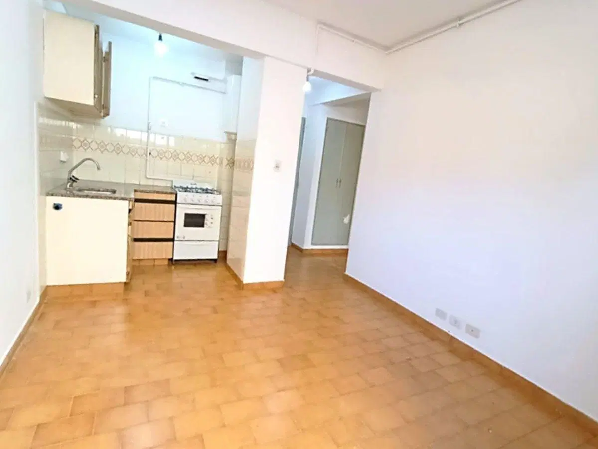 VENTA DEPARTAMENTO I DORM CON PATIO PROPIO CENTTRO 4