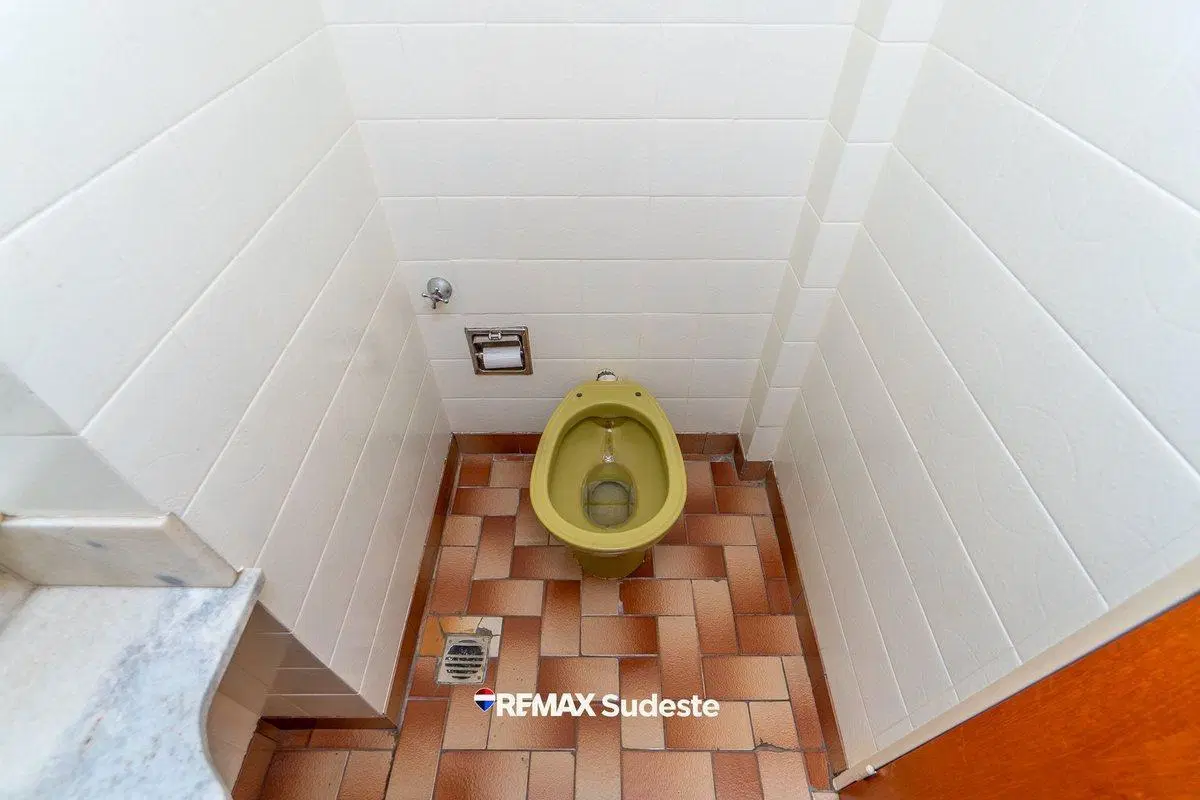 DEPARTAMENTO TIPO DÚPLEX EN EL CENTRO CON COCHERA 2