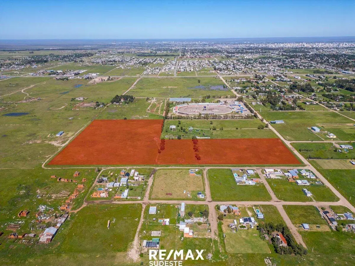 VENTA IMPORTANTE MACIZO DE 97.279MTS BAHIA BLANCA 5