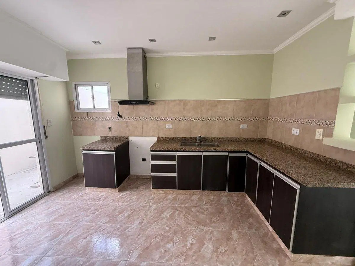 HERMOSA CASA EN BA. NORTE APTA CREDITO 2