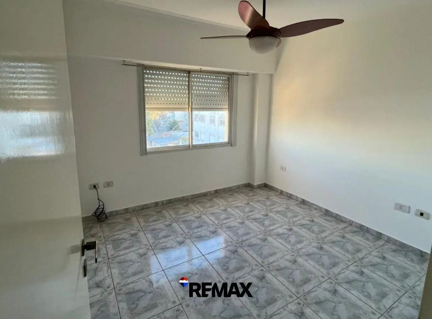 ALQUILER DTO 1 DORM C COCH MITRE 1250 BARRIO UNIV. 3
