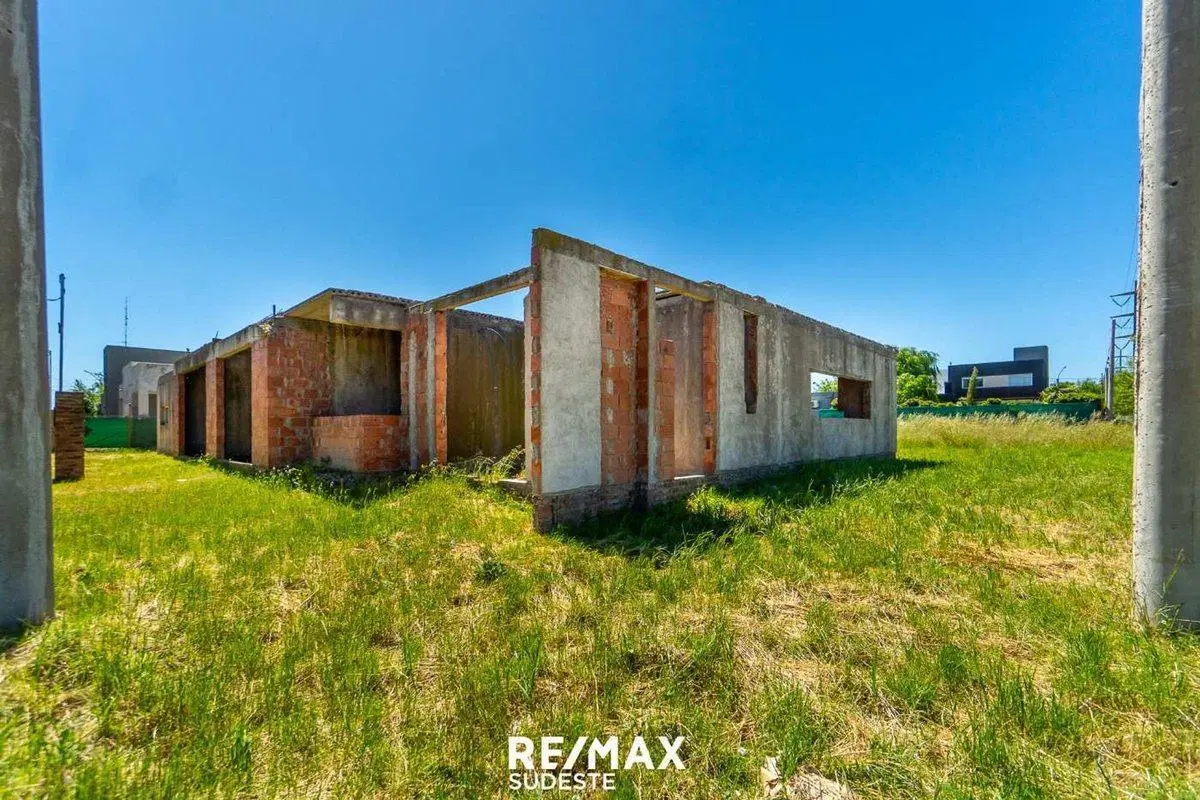 Venta Construcción a Terminar en Bo. San Ignacio 4