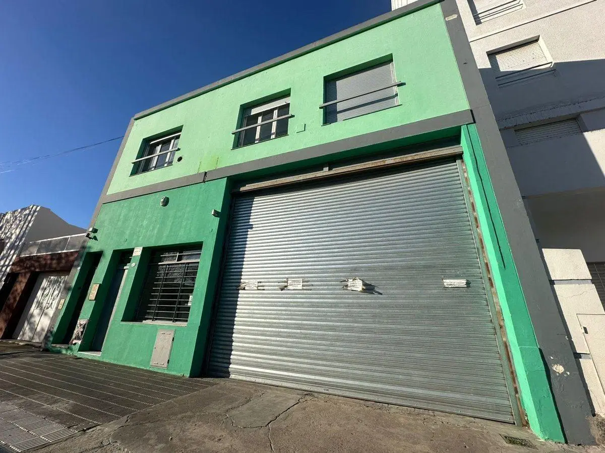 Galpon comercial/ Deposito 3