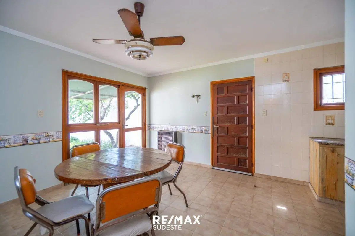 VENTA CASA 3 AMBIENTES PATIO QUINCHO MONTE HERMOSO 2