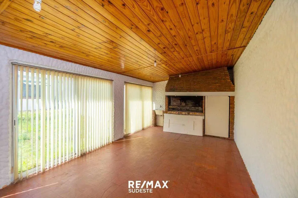 VENTA CASA 3 AMBIENTES PATIO QUINCHO MONTE HERMOSO 3
