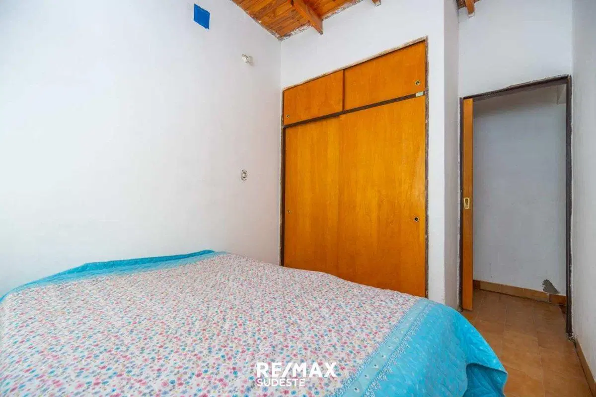 VENTA CASA TRES DORMITORIOS CON GARAGE Y PATIO 4