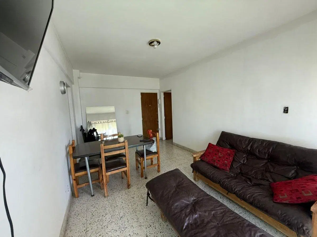Depto. céntrico de un dormitorio opción cochera 3
