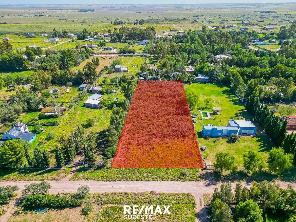 Venta excelente lote Barrio Los Chañares 4