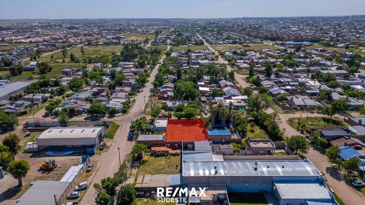 LOTE CERRADO. OPCION DE COMPRAR EL CONTIGUO 2