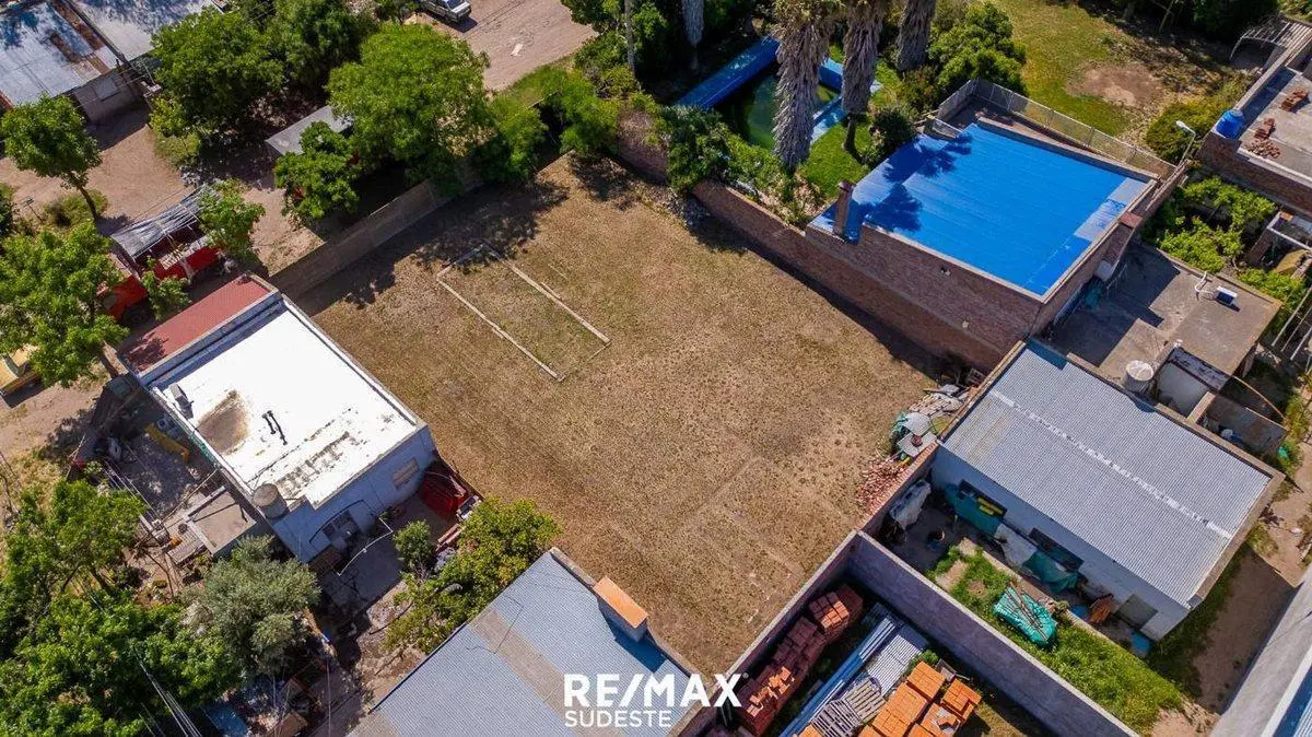 LOTE CERRADO. OPCION DE COMPRAR EL CONTIGUO 3