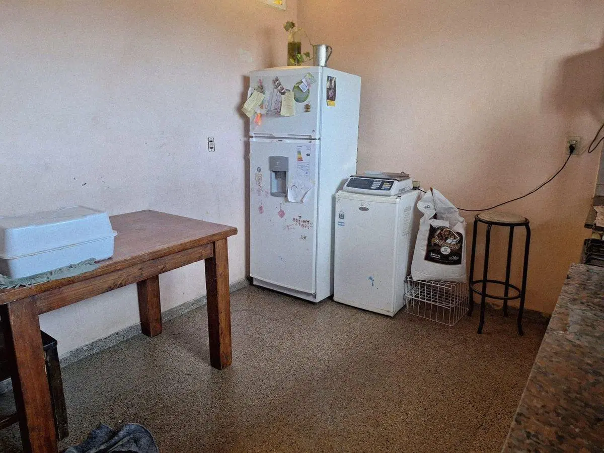 VENTA CASA 3 DOR. EN ALTOS CON LOCAL Y GALPON 4