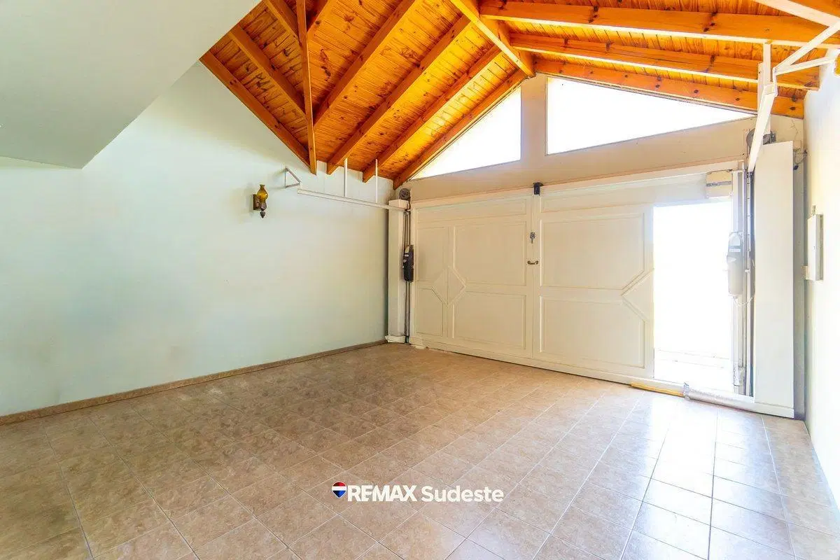 Venta casa 4 dormitorios APTO CREDITO 3