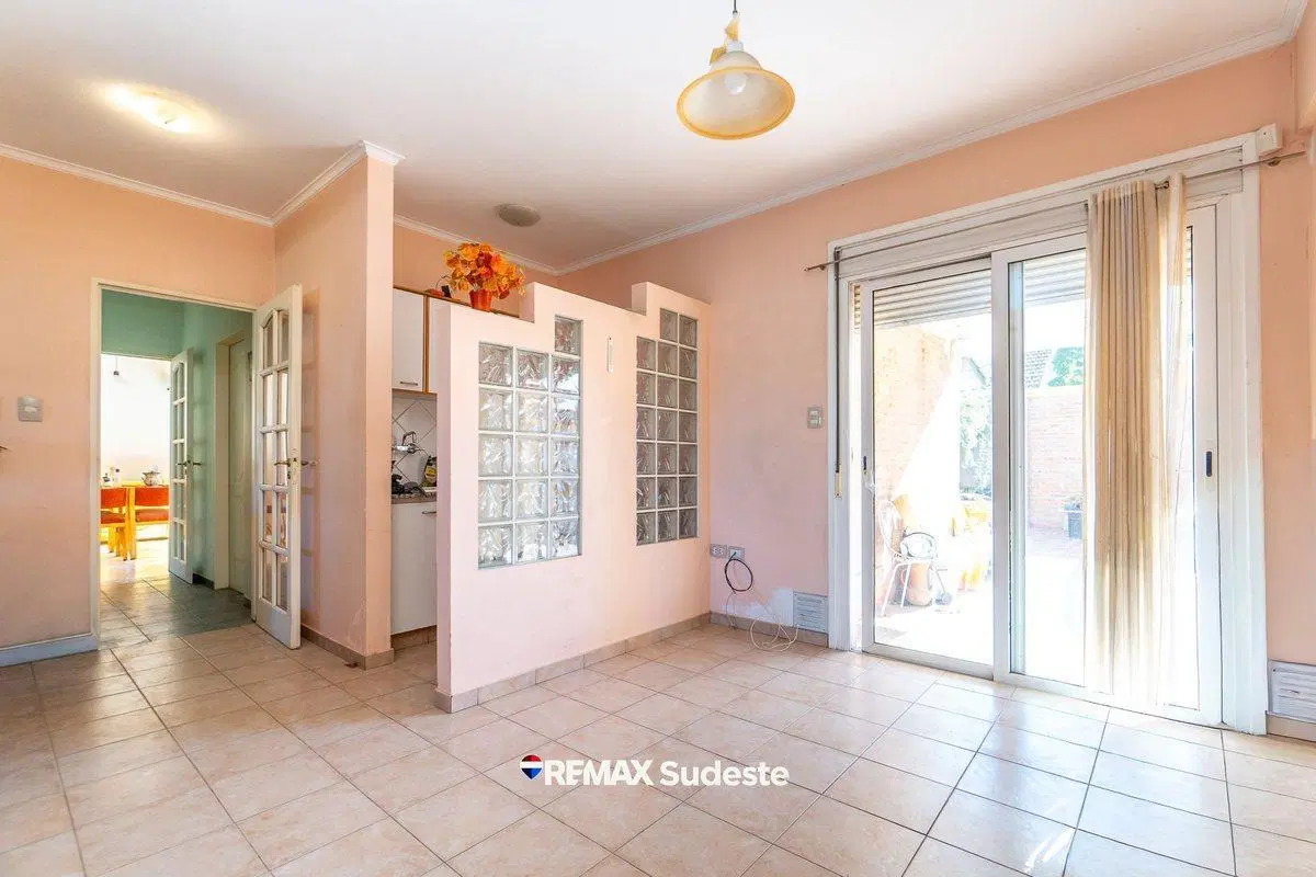Venta casa 4 dormitorios APTO CREDITO 4