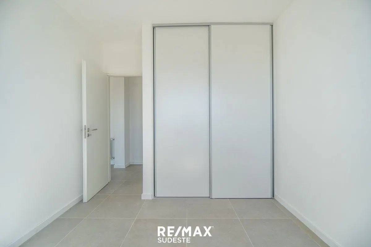 DEPARTAMENTO UN DORMITORIO 4° PISO 5