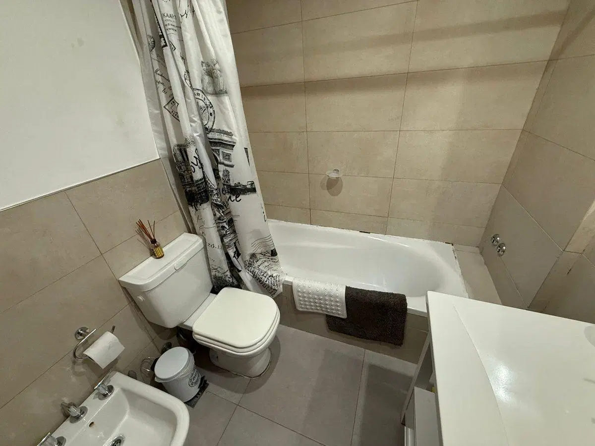 SEMIPISO EN VENTA FRENTE AL MAR EN MONTE HERMOSO 5