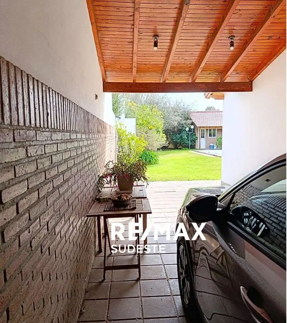 HERMOSA CASA EN VENTA, MONTE HERMOSO 5