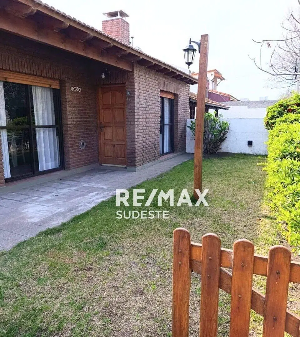 HERMOSA CASA EN VENTA, MONTE HERMOSO 4