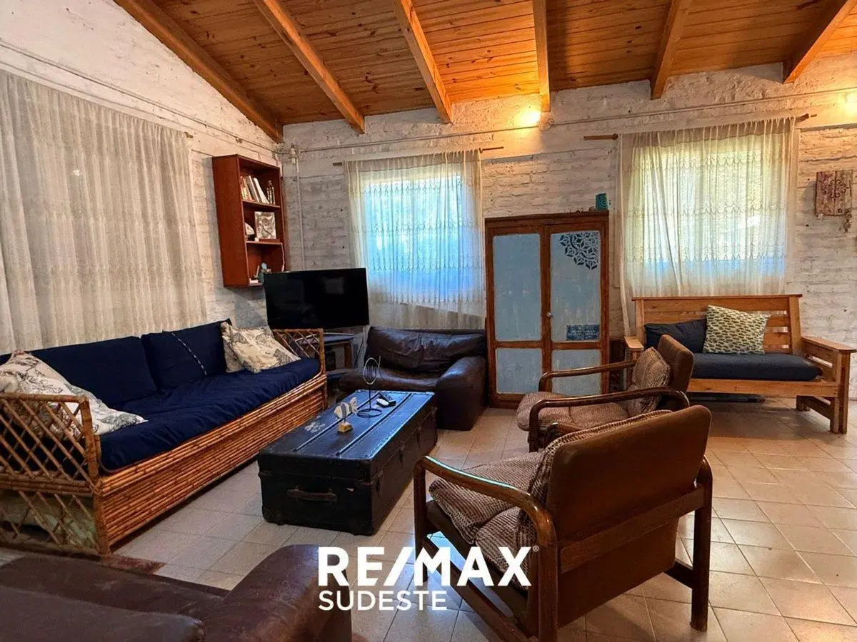 VENTA Casa mas 2Dtos Barrio LAS DUNAS M.Hzo 4