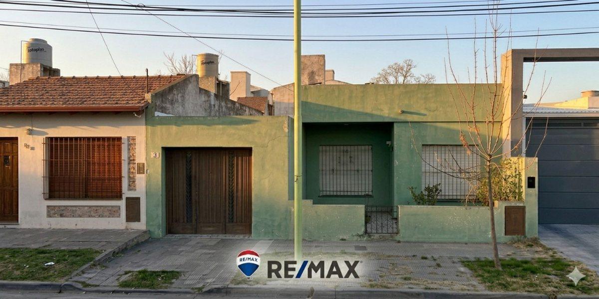 VENTA CASA A RECICLAR MAS DEPARTAMENTO INTERNO