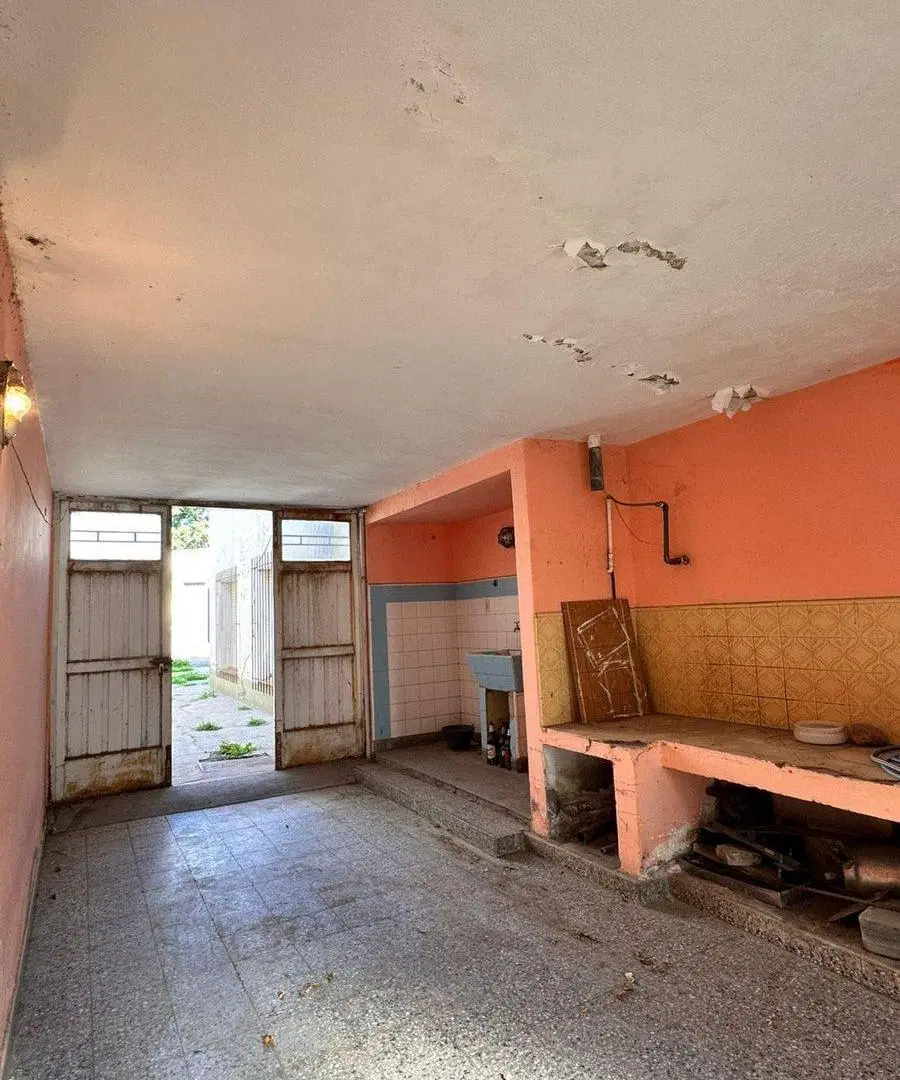 VENTA CASA A RECICLAR  MAS DEPARTAMENTO INTERNO 5