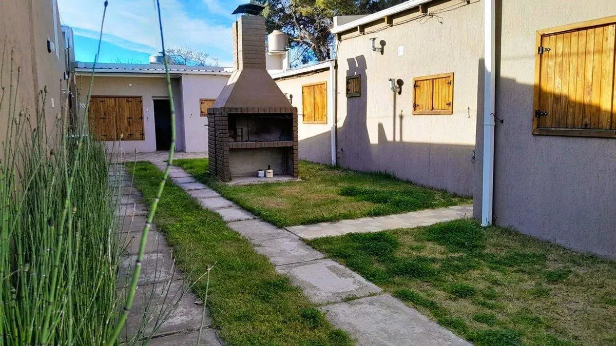 VENTA CASA MAS 4 DEPARTAMENTOS EN MONTE HERMOSO 8
