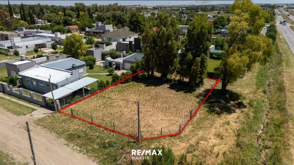 VENTA LOTE B° PATAGONIA LLANKETRUZ Y AV CIRCUNVAL 4
