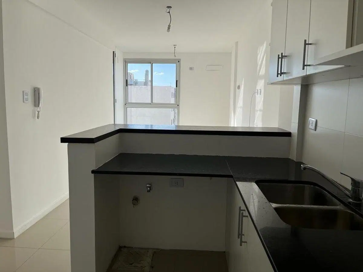 EXCELENTE DEPARTAMENTO UN DORMITORIO CON BALCON 5