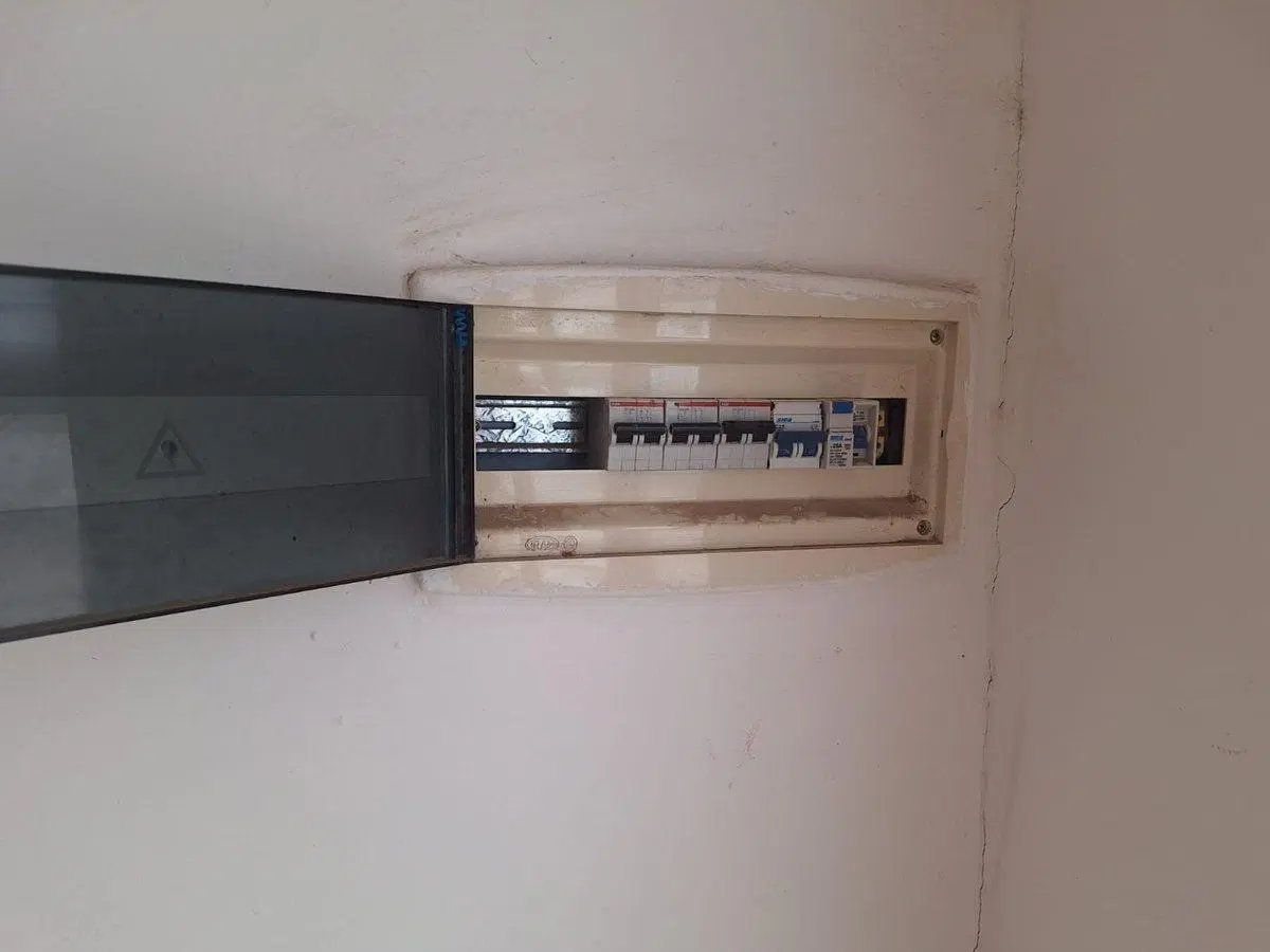 ALQUILER LOCAL COMERCIAL Y DEPOSITO 2