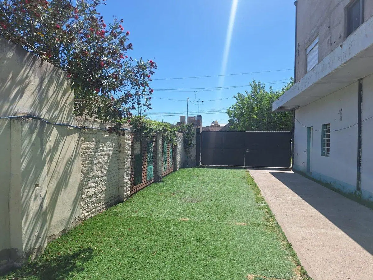 ALQUILER LOCAL COMERCIAL Y DEPOSITO 4