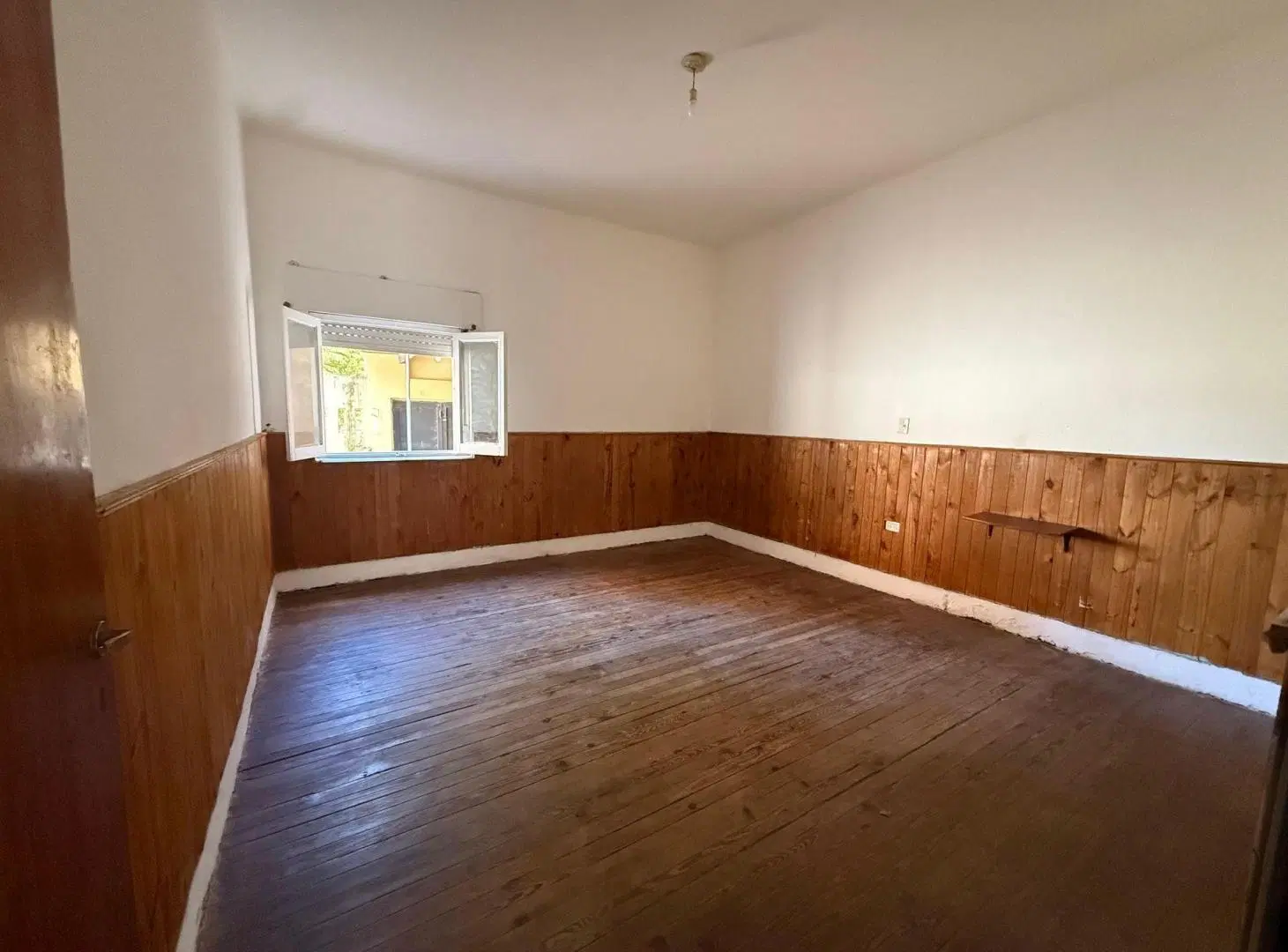 SE VENDE CASA A RECICLAR EN TIRO FEDERAL 4