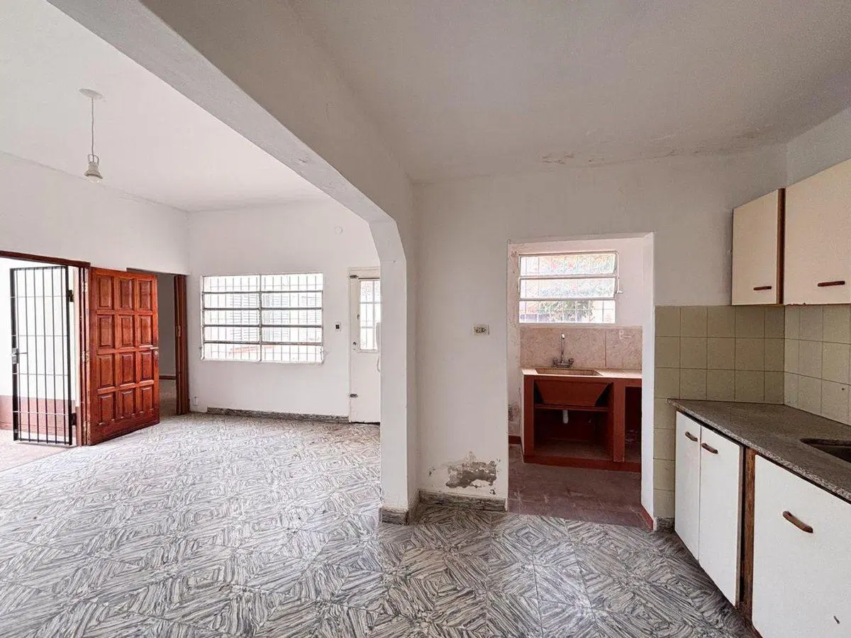 Venta casa interna, 3 hab-2 patios 4