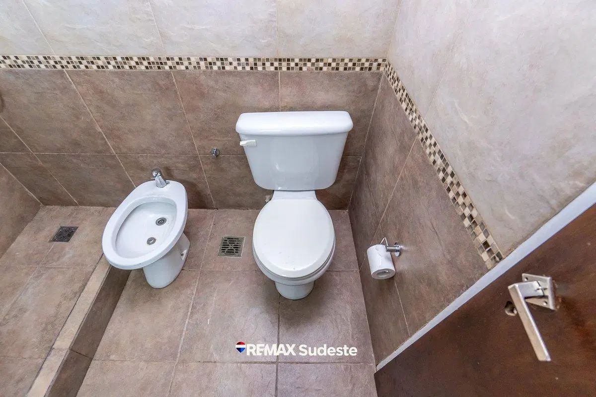 Hermosa casa con pileta 5