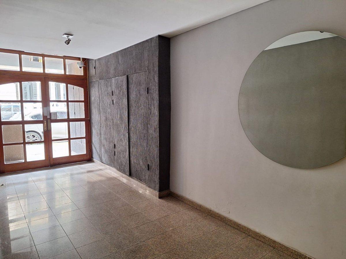 Foto de VENTA DPTO 2 DOR. AL FRENTE CALEF. RAD. CENTRICO, imagen 1