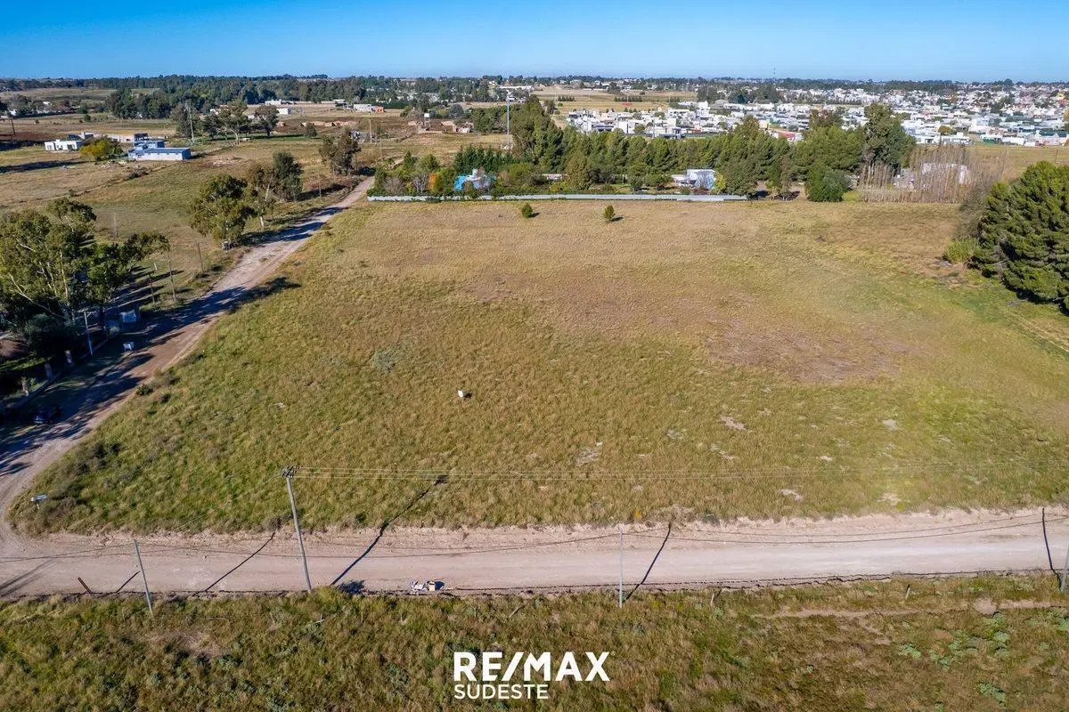 APTO CREDITO AMPLIO LOTE 4160m2 a min del Centro 5
