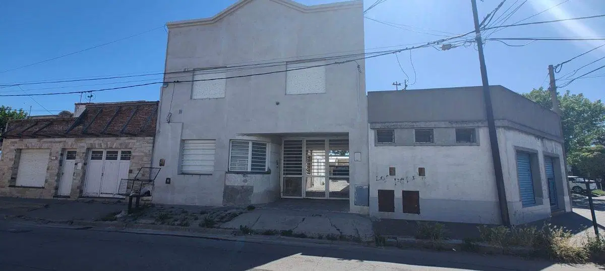 DPTO DOS DORMIS CON COCHERA EN VENTA 5