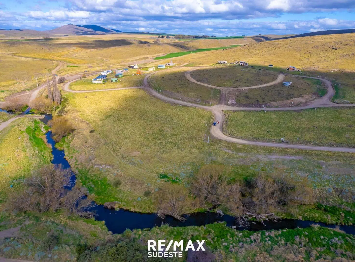 VENTA TERRENO. VILLA LA ARCADIA, LINDERO AL ARROYO 5