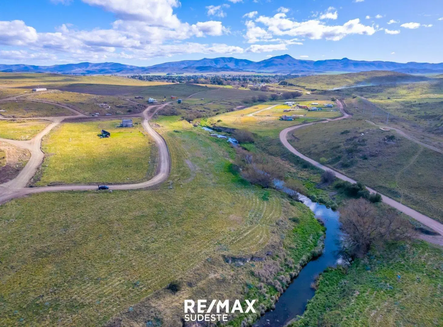 VENTA TERRENO. VILLA LA ARCADIA, LINDERO AL ARROYO 3