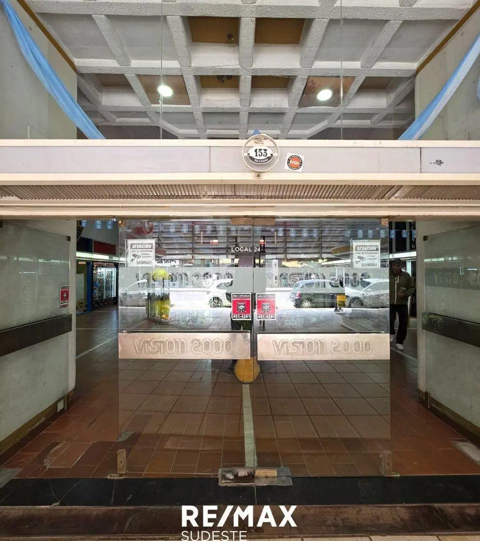 Venta en bloque locales 38-39 Galeria Vision 2000 2