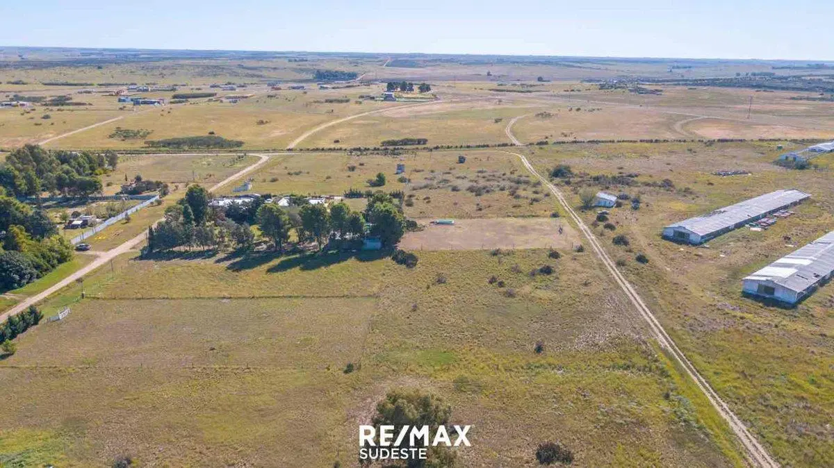 Venta Lote 2360mt² Las Lomitas 4