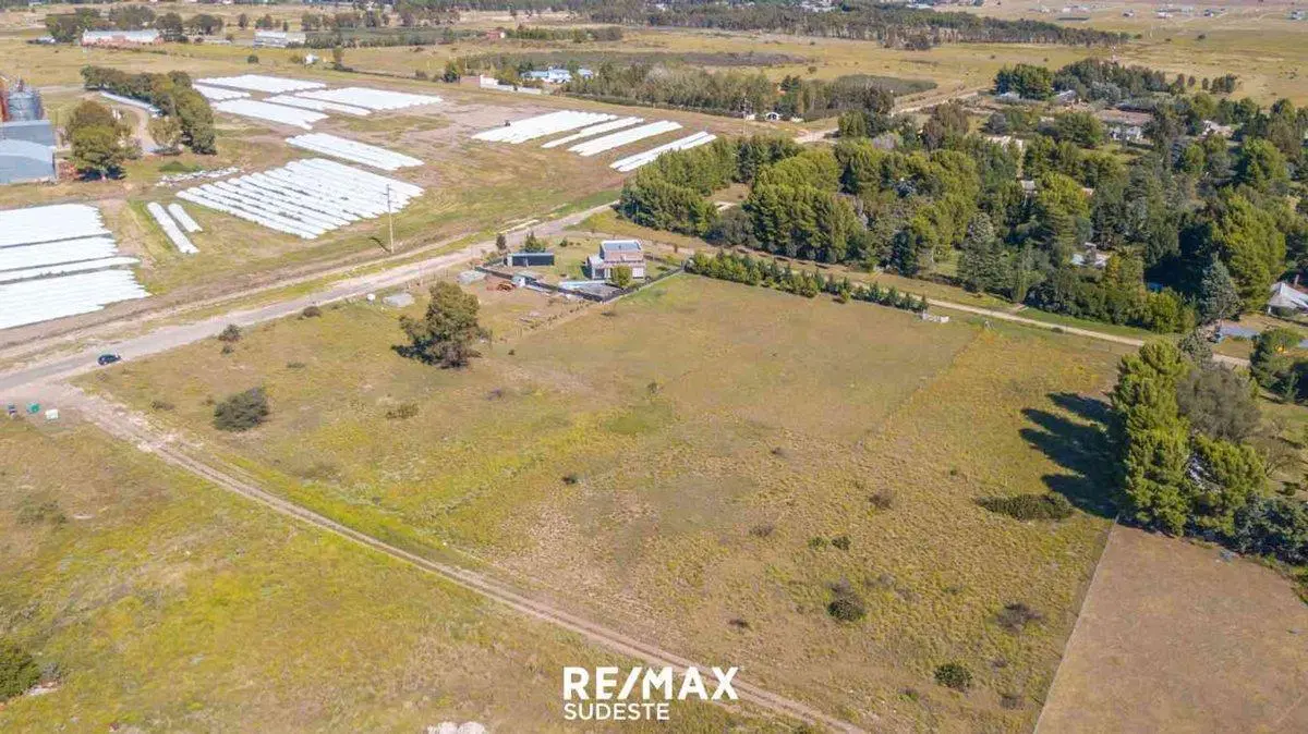 Venta Lote 2360mt² Las Lomitas 3