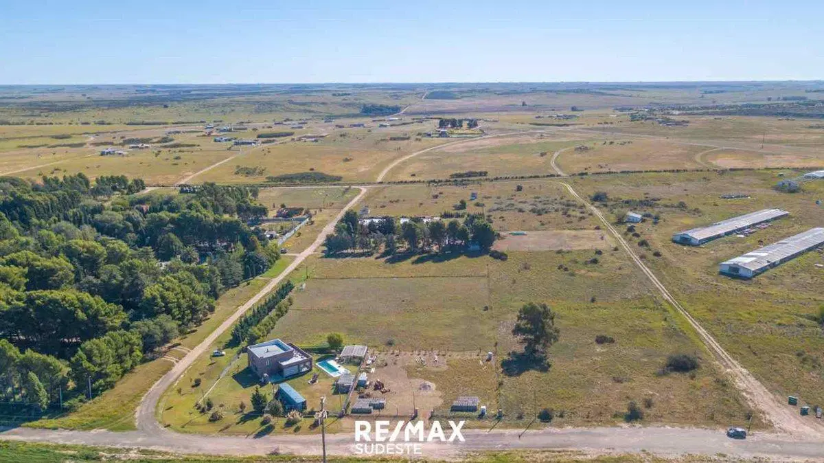 Venta Lote 2360mt² Las Lomitas 5