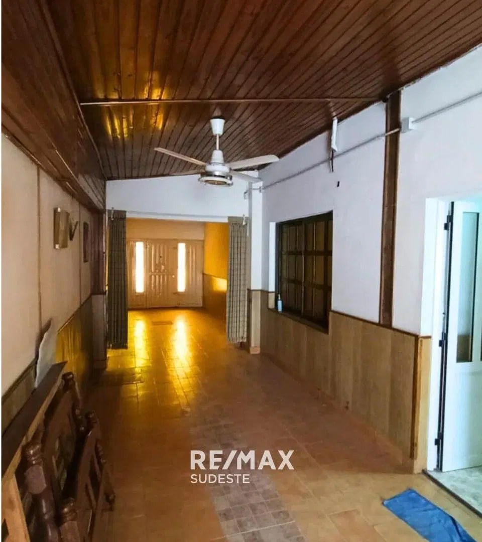 Venta de Casa con Local Comercial 5