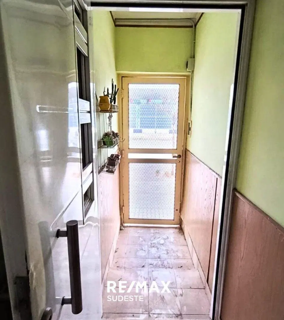 Venta de Casa con Local Comercial 4
