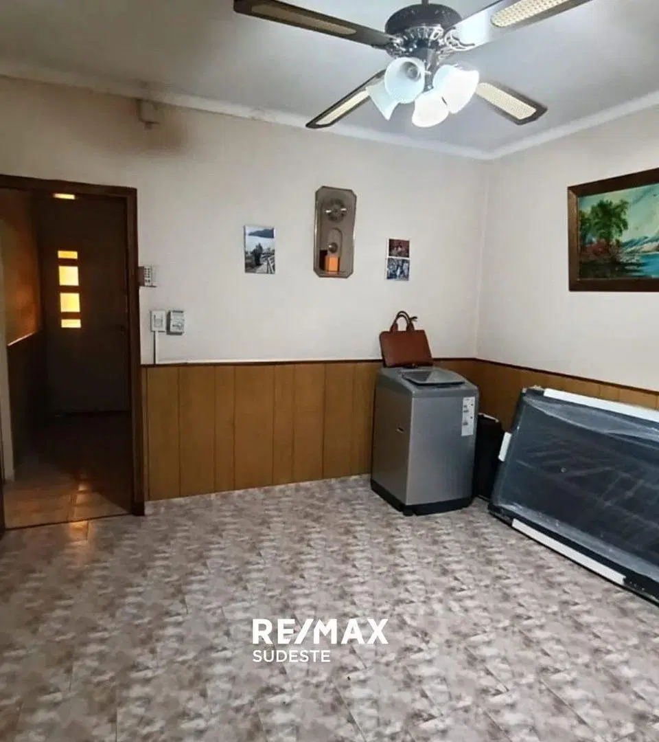 Venta de Casa con Local Comercial 3